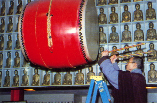 �ŤƦѩM�|�l������M�� - �Ӥ����EIn Memory of the Venerable Master Hsuan Huan - Photographs