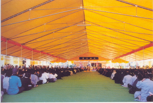 �ŤƦѩM�|�l������M�� - �Ӥ����EIn Memory of the Venerable Master Hsuan Huan - Photographs