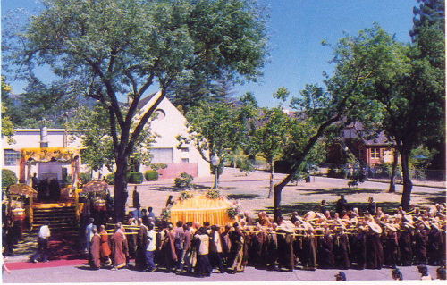 �ŤƦѩM�|�l������M�� - �Ӥ����EIn Memory of the Venerable Master Hsuan Huan - Photographs