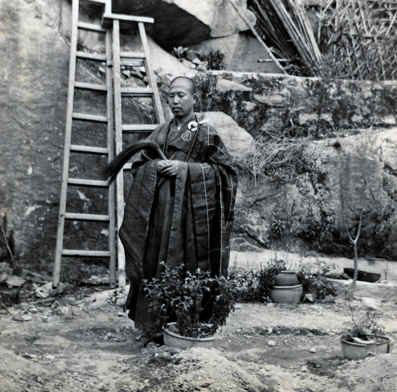 �����Ϻ���׷˼����ר��2 - �����û� ͷ���м���In Memory of the Venerable Master Hsuan Huan - Transformation of a Bodhisattva,