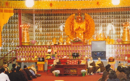 宣化老和尚追思纪念专集 - 照片选辑．In Memory of the Venerable Master Hsuan Huan - Photographs