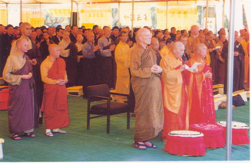 宣化老和尚追思纪念专集 - 照片选辑．In Memory of the Venerable Master Hsuan Huan - Photographs